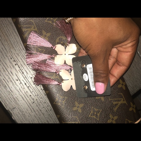 CHANDELIER TASSLE EARRINGS by NICOLE MILLER - Picture 4 of 5